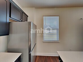 6162 Little Blf Cir in Mascotte, FL - Foto de edificio - Building Photo