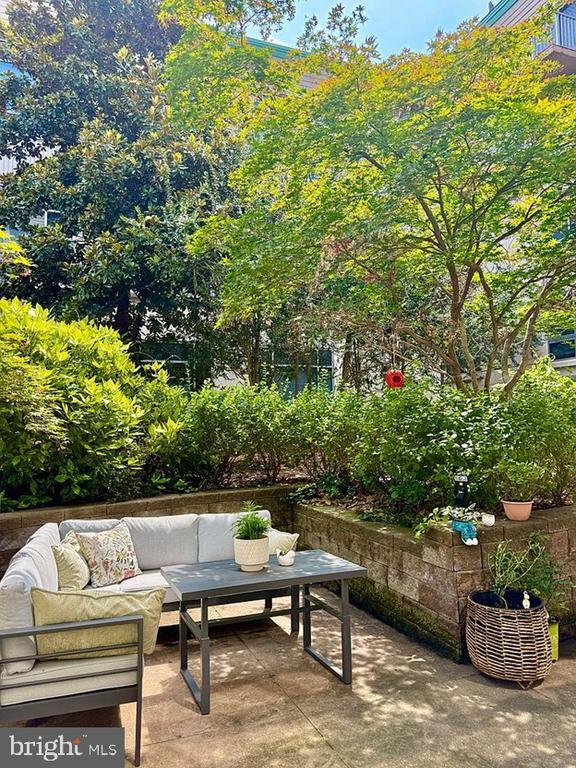 property at 777 7th St NW