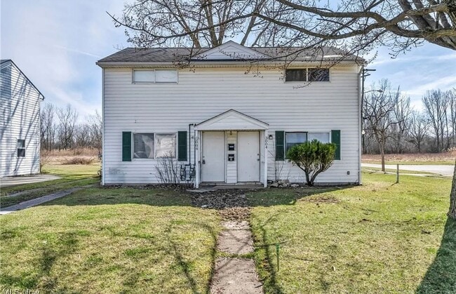 property at 3004-3006 Cromwell Dr