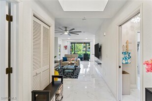 1190 Egrets Walk Cir in Naples, FL - Building Photo