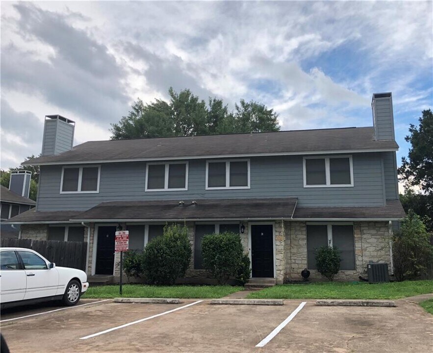 1505 Allen Rd in Austin, TX - Building Photo