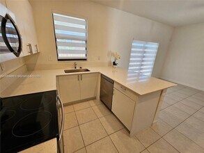 11816 SW 247th Ter in Homestead, FL - Foto de edificio - Building Photo