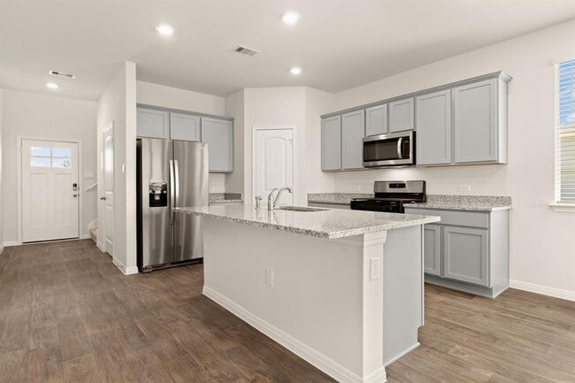452 Town Lk Bnd in Kyle, TX - Building Photo - Building Photo