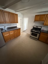 4 W 4th St in Mount Vernon, NY - Building Photo - Building Photo