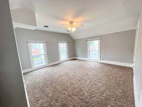 677 Oak St in Terre Haute, IN - Building Photo - Building Photo