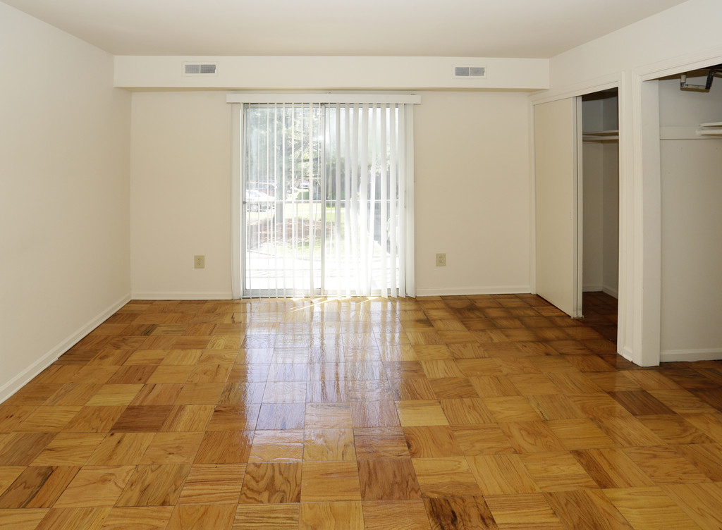 Olde East Townhouses Apartments in Morristown, NJ