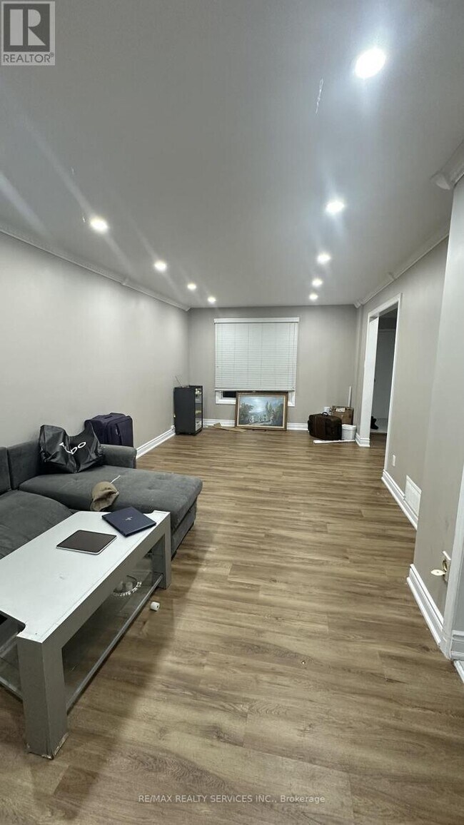 67 La France Rd in Brampton, ON - Building Photo - Building Photo