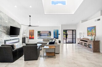 10248 E San Salvador Dr in Scottsdale, AZ - Building Photo - Building Photo