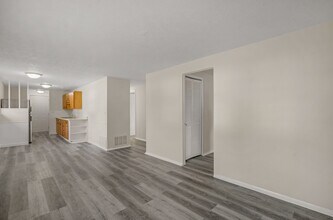 5602 Arrowhead Blvd in Kokomo, IN - Building Photo - Building Photo