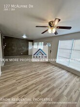 127 Mc Alpine Dr in St. Louis, MO - Building Photo - Building Photo