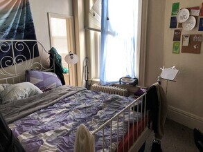 5213 5th Ave, Unit 3 in Pittsburgh, PA - Foto de edificio - Building Photo