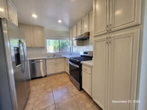 6580 Candleberry Rd in Las Vegas, NV - Building Photo - Building Photo