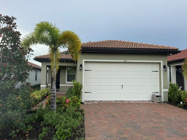 109 Moscata Wy in Nokomis, FL - Building Photo - Building Photo