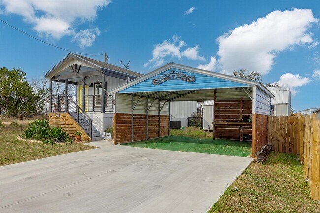 307 Lnb St in Buchanan Dam, TX - Building Photo - Building Photo