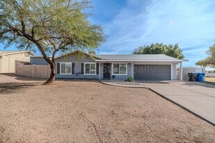6925 E Jensen St in Mesa, AZ - Building Photo