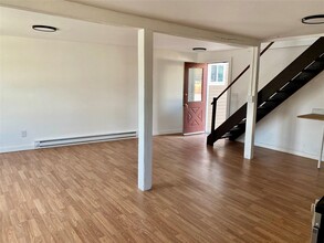 62 Main St in Claverack, NY - Building Photo - Building Photo