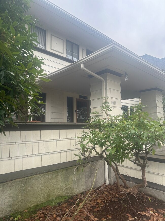 5011 18th Ave NE in Seattle, WA - Building Photo - Building Photo