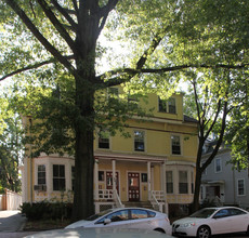38-40 Lee St in Cambridge, MA - Foto de edificio - Building Photo