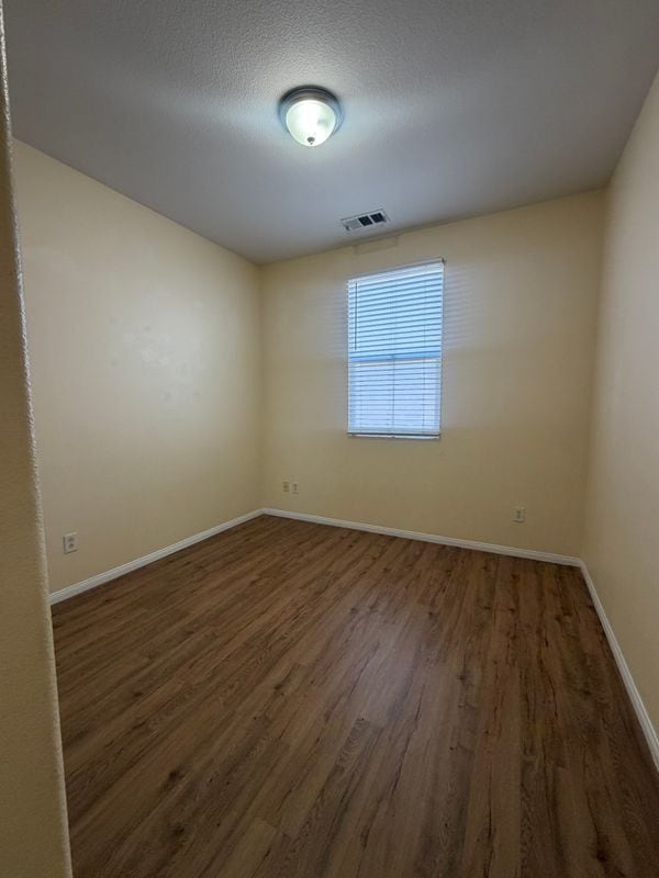 13290 Murano Ave in Chino, CA - Foto de edificio - Building Photo