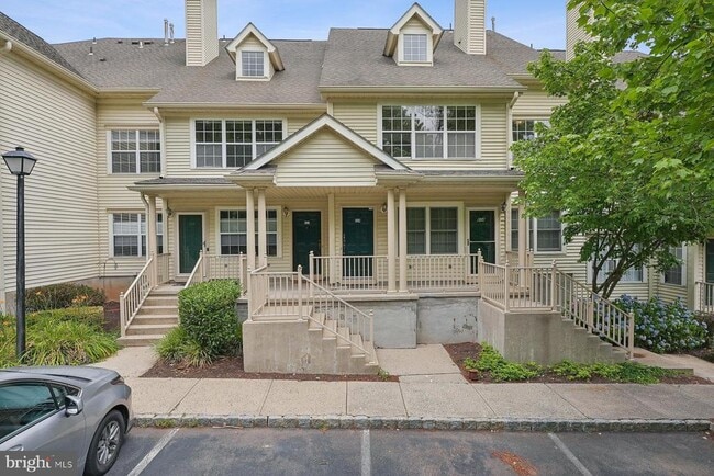 property at 624 Brickhouse Rd