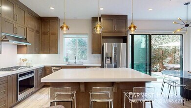 20607 W Chestnut Cir in Los Angeles, CA - Building Photo - Building Photo