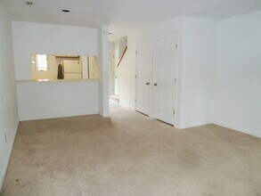 704 M.L.K. Jr Blvd-Unit -. in Chapel Hill, NC - Building Photo - Building Photo