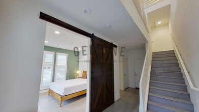 664 Wedge in Costa Mesa, CA - Building Photo - Building Photo