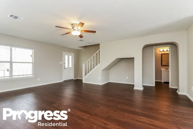 3156 Pine Valley Dr in Grand Prairie, TX - Building Photo - Building Photo