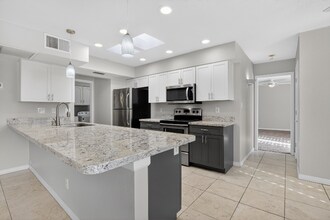 6843 E Redfield Rd in Scottsdale, AZ - Building Photo - Building Photo