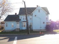 1528 Main St in East Hartford, CT - Foto de edificio - Building Photo