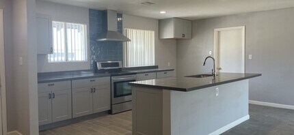 2024 N 81st Pl in Scottsdale, AZ - Building Photo - Building Photo