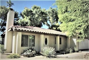 41915 Largo in Palm Desert, CA - Building Photo