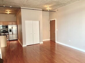 1305 S Michigan Ave in Chicago, IL - Foto de edificio - Building Photo