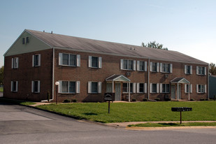 1564 Hunter Dr Apartments