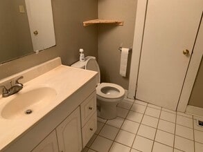 208 Valencia Dr in Tallahassee, FL - Building Photo - Building Photo