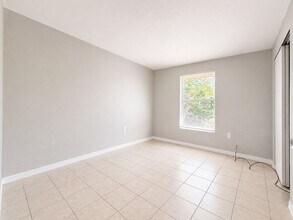 5459-5461 Eleventh Ave in Ft. Myers, FL - Building Photo - Building Photo