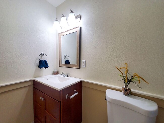 property at 521 S Mollison Ave