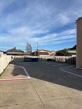 550 20th St-Unit -6 in Richmond, CA - Building Photo - Building Photo