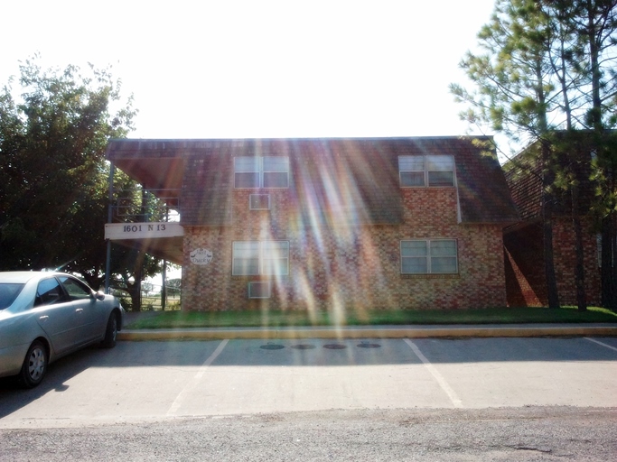 The Fredrick Apartments in Frederick, OK - Building Photo