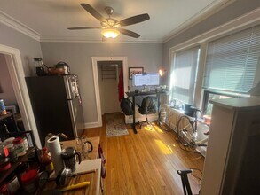 2842 W Fletcher St in Chicago, IL - Building Photo - Building Photo