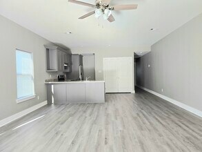 3514 B Hunnicutt St in Dayton, TX - Building Photo - Building Photo