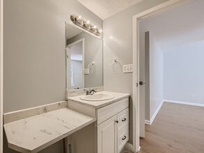 6 Heathrow Manor Ct in Perry Hall, MD - Building Photo - Building Photo