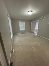 6610 Metcalf Ave in Overland Park, KS - Building Photo - Building Photo