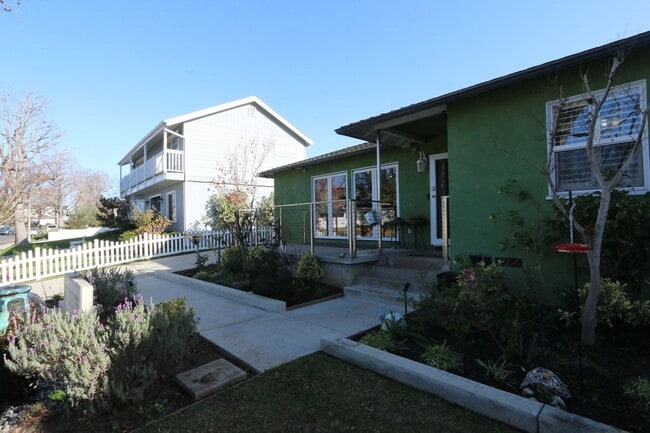 6484 Wynkoop St in Los Angeles, CA - Building Photo - Building Photo