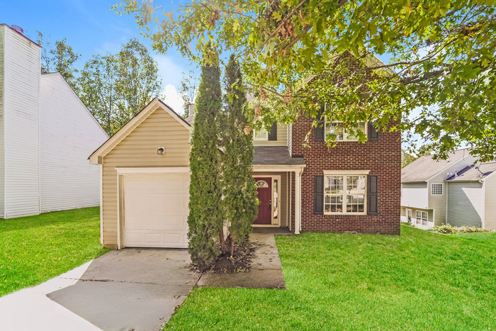 10327 Seedling Ln in Charlotte, NC - Foto de edificio