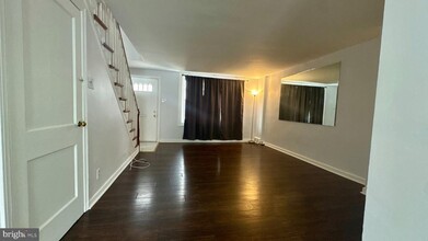 6363 Cottage St in Philadelphia, PA - Foto de edificio - Building Photo