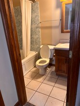 9920 Delray Dr in New Middletown, OH - Foto de edificio - Building Photo