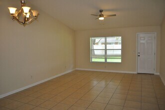 21 Rosecroft Ln in Palm Coast, FL - Building Photo - Building Photo