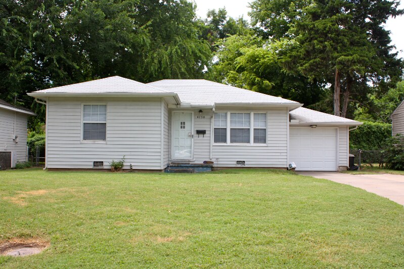 4750 S Cincinnati Ave in Tulsa, OK - Foto de edificio