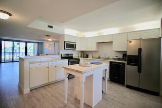 355 S Ocean Dr in Fort Pierce, FL - Foto de edificio - Building Photo